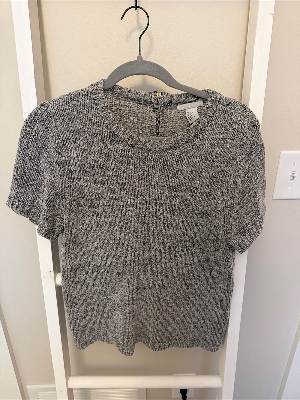 H&M Marled Gray Knit Short Sleeve Top